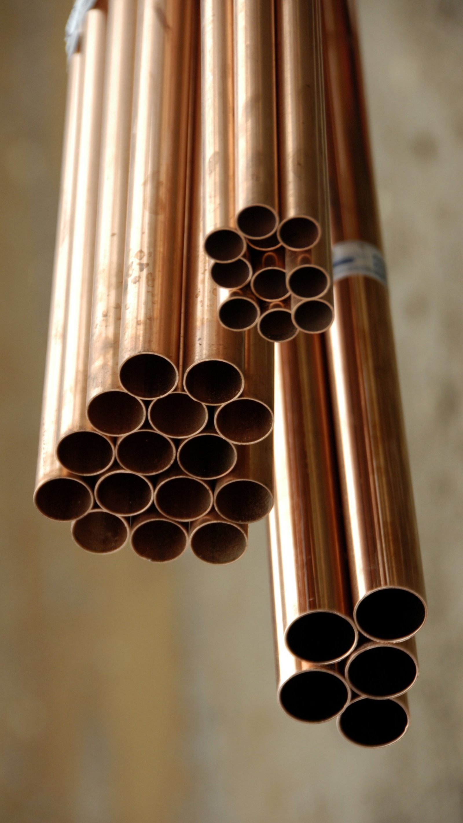 Pipes – C10200 vs C11000 vs C12200 — Choosing the Right Copper Grade | Copper Blog | Melta Alloys
